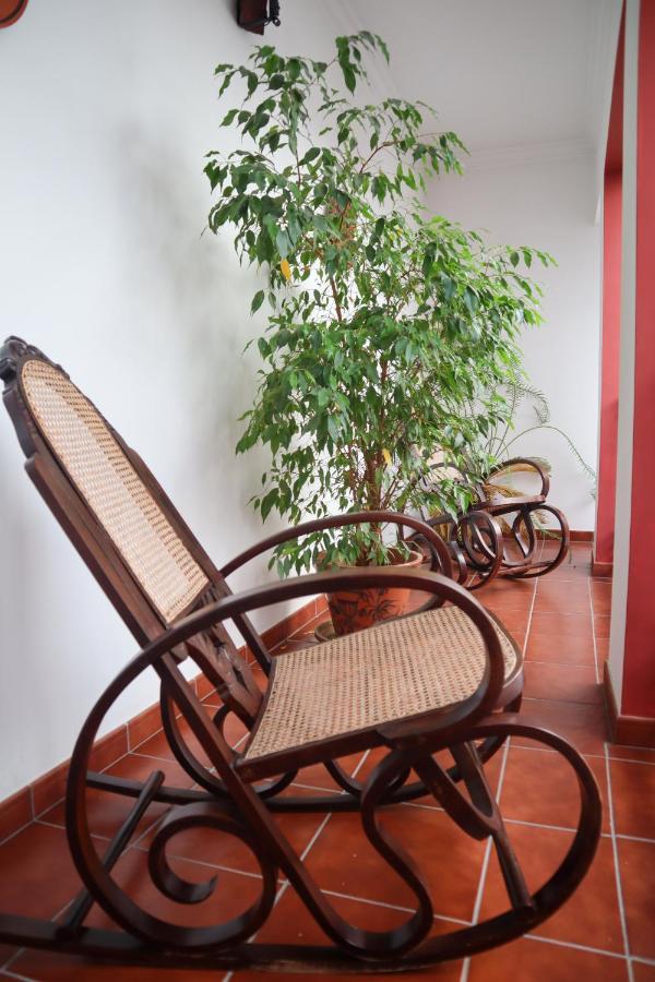 Apartamentos Turisticos Casa Cantillo Carmona  Luaran gambar