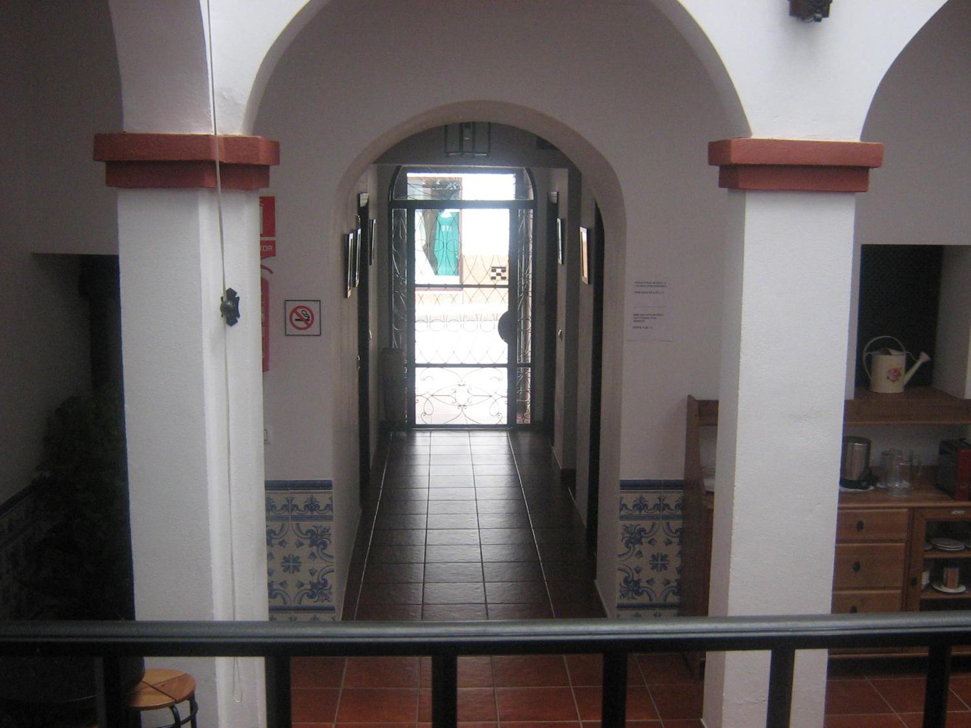 Apartamentos Turisticos Casa Cantillo Carmona  Luaran gambar